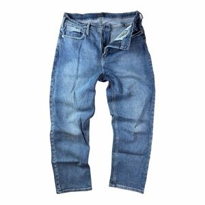 Silver Jeans Relaxed Fit in Classic Blue